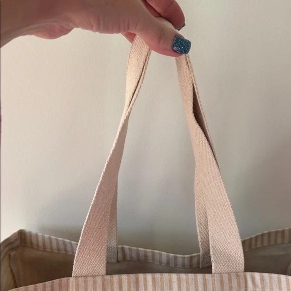 NWT-BEADED (one side) Striped Farmer's Market Tote Bag with Strawberry Design - Picture 9 of 14